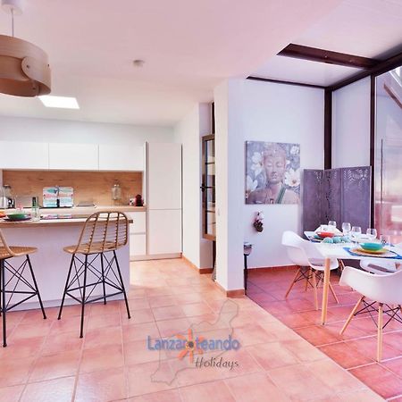 Vivienda Vacacional Casa Shanti Пуэрто-Калеро Экстерьер фото